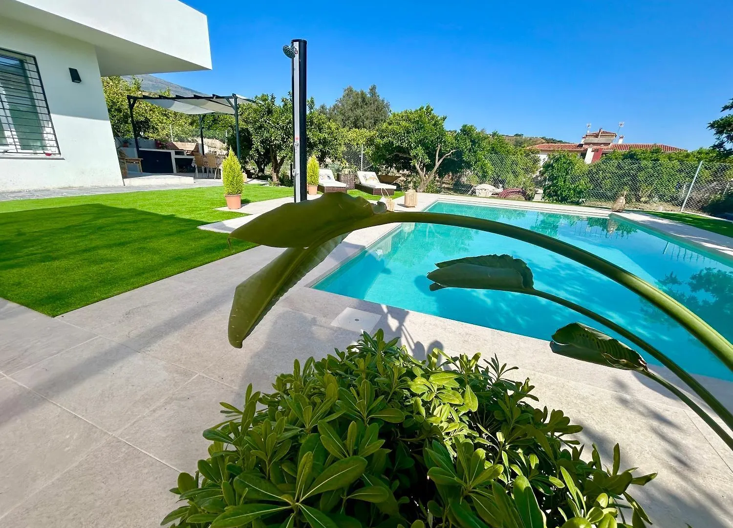 Gatu Villa Luna Melegis