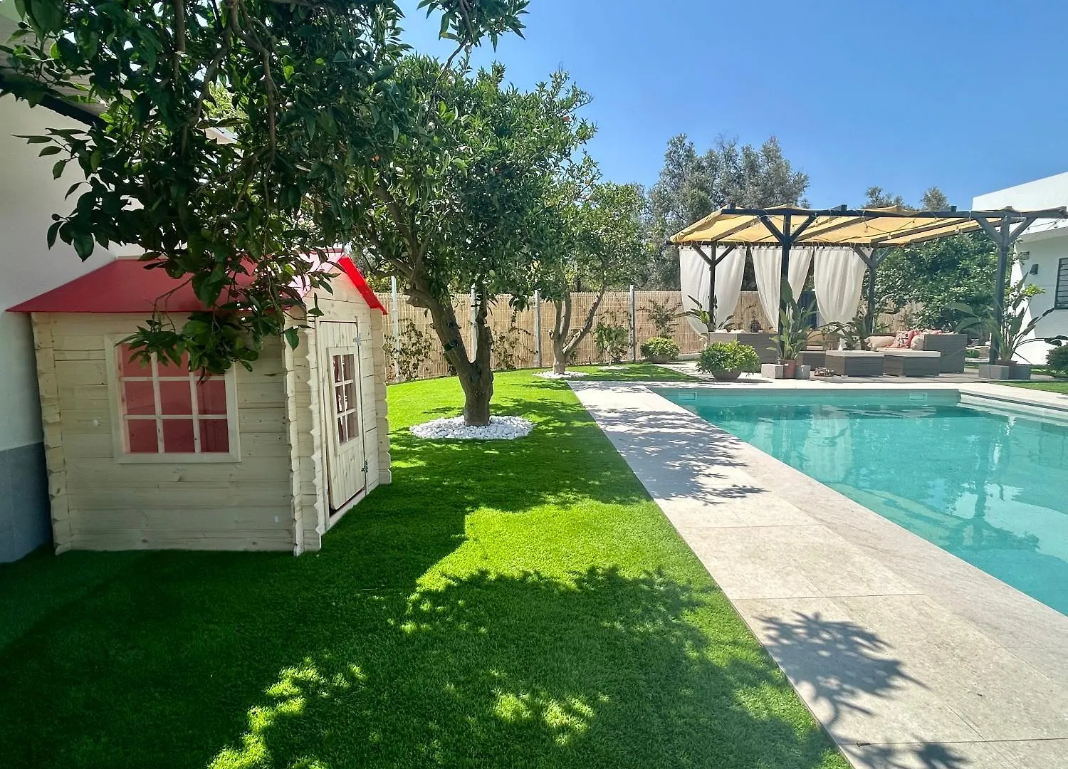 Gatu Villa Luna Melegis Tatil Evi