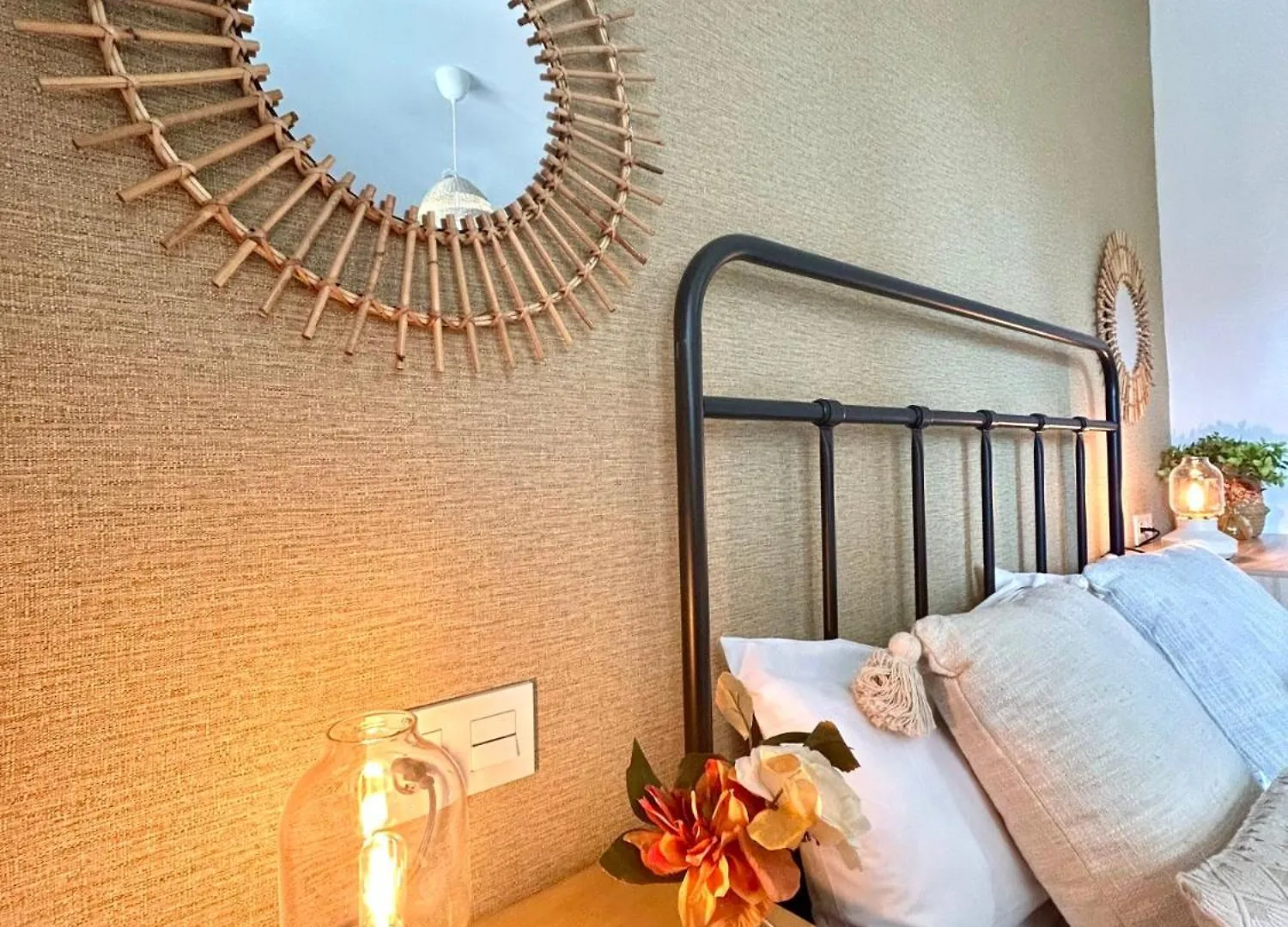 Gatu Villa Luna Melegis 0*,  İspanya