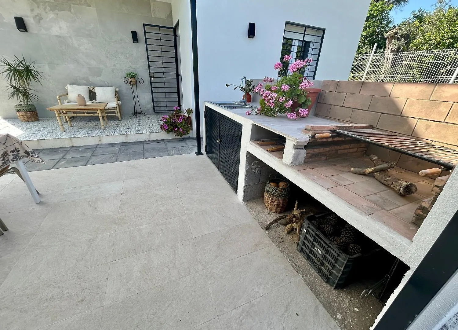 Gatu Villa Luna Melegis 0*,  İspanya